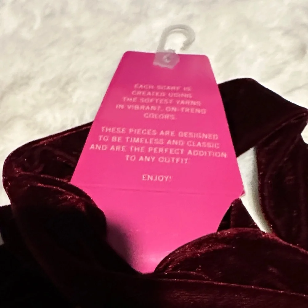 NWT Naturalizer Velvet Garnet Skinny Scarf